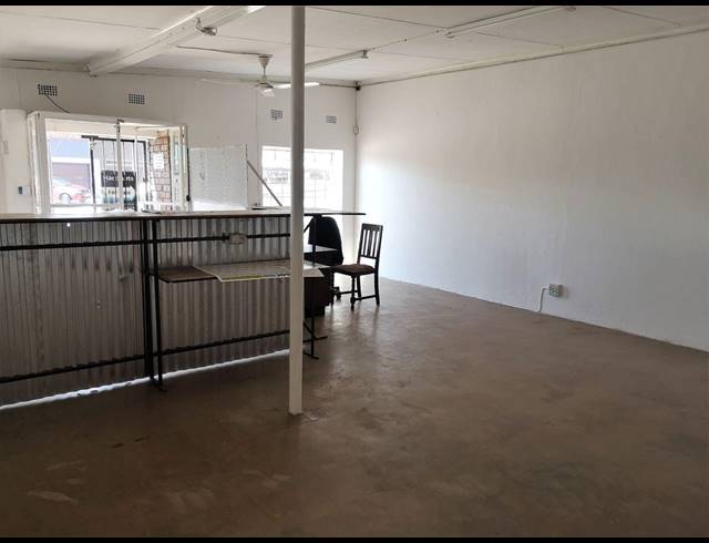 268M² RETAIL FOR SALE IN WHITE RIVER CENTRAL